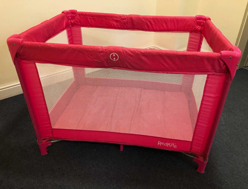 Red kite portable pink - red,