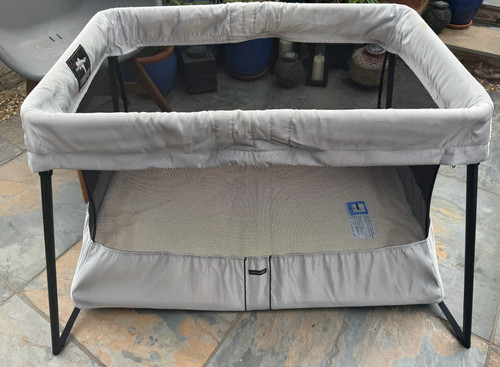 Baby bjorn travel cot - -,